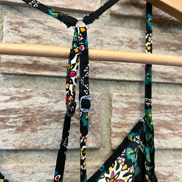 Hollister Flowy Patterned Tank Top - Picture 7 of 9